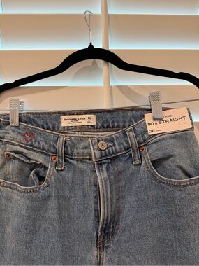 Abercrombie & Fitch 90's Straight Light Blue women’s jeans- size 26L